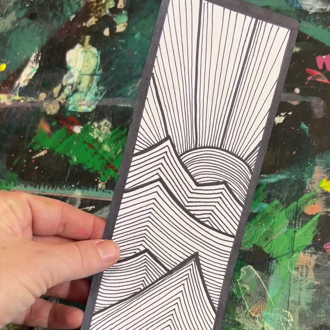 Short video moving the artwork back and forth to see it show it in different light.
